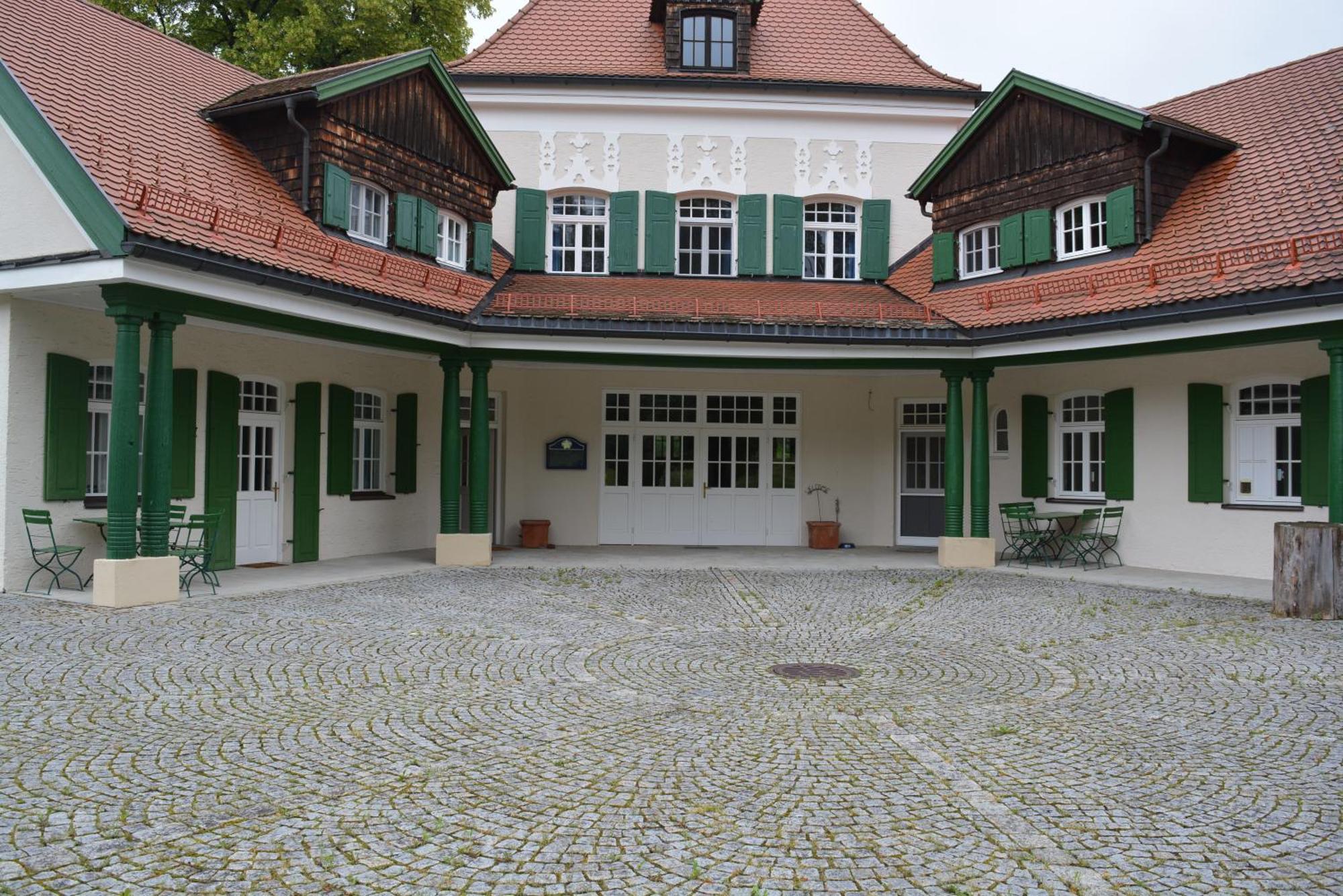 Ferienwohnungen Am Bullachberg Швангау Экстерьер фото